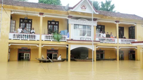 Picture 4 of Dead, missing because the flood rose to 66 people