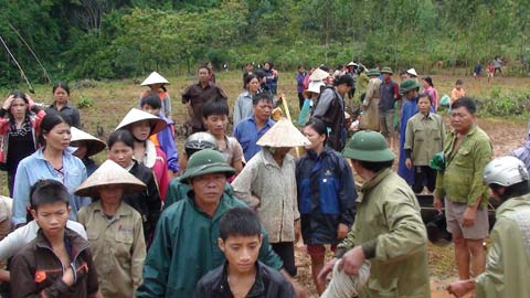 Picture 7 of Dead, missing because the flood rose to 66 people