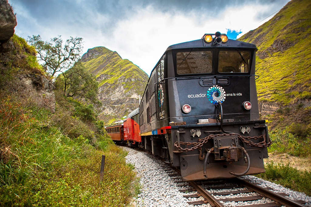 Picture 6 of Death railway in Ecuador