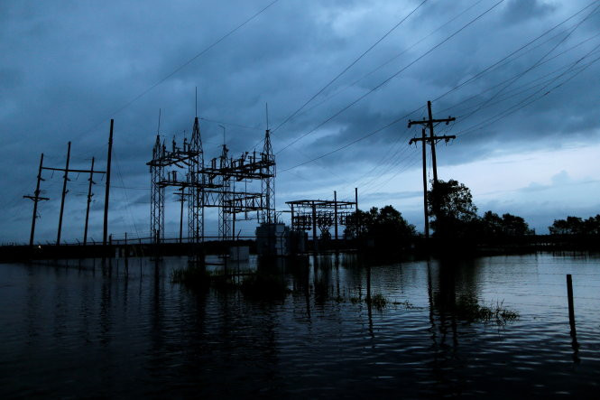 Picture 2 of Decipher the strange storm named Harvey
