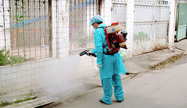 Picture 1 of Dengue mosquito spray medicine is toxic to people?
