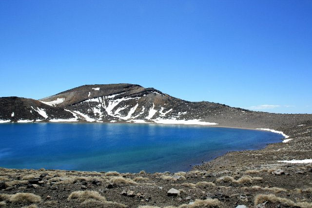 Picture 1 of Detect pure lake water near distilled water