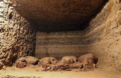 Picture 1 of Detecting 30 mummies in an ancient crypt