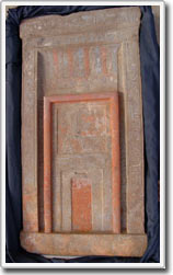 Picture 1 of Detecting a false gate for the dead in ancient Egyptian tombs