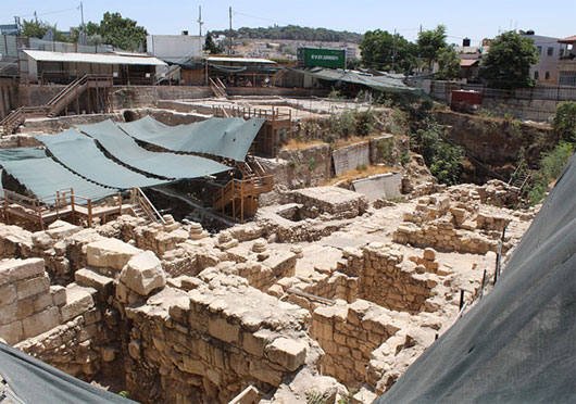 Picture 2 of Detecting an ancient talisman with a magic curse in Jerusalem