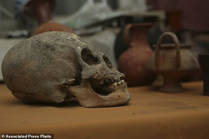 Picture 2 of Detecting more than 100 deformed remains in stone quarries