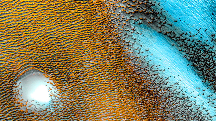 Picture 1 of Detecting water in the Martian equator