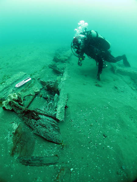 Picture 4 of Detecting wrecks from the 17th century