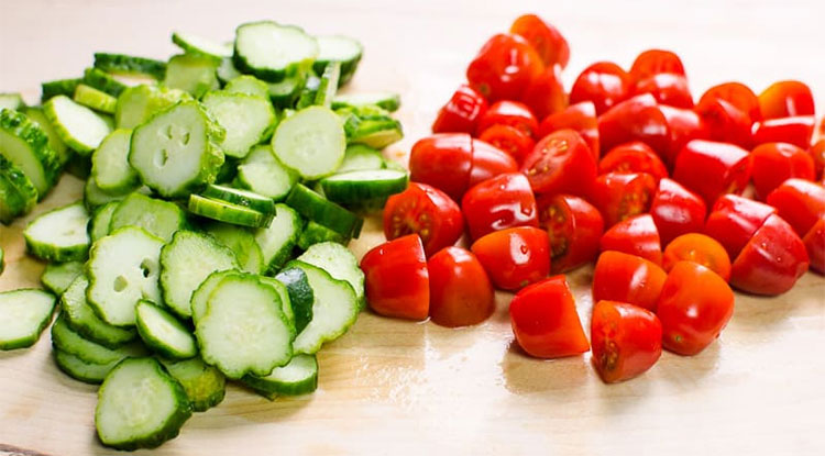 Picture 2 of Different kinds of vegetables and fruits should not be eaten together