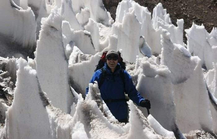 Picture 1 of Discover amazing snow ice phenomena