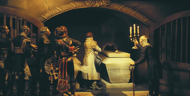 Picture 2 of Discover Napoleon's horrifying nocturnal mystery in the Egyptian pyramid