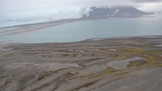 Picture 1 of Discover new islands in the Arctic