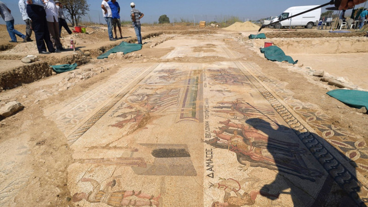 Picture 1 of Discover priceless mosaic paintings from the 4th century