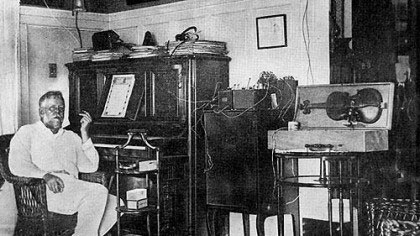 Picture 10 of Discover radio history and radio technology