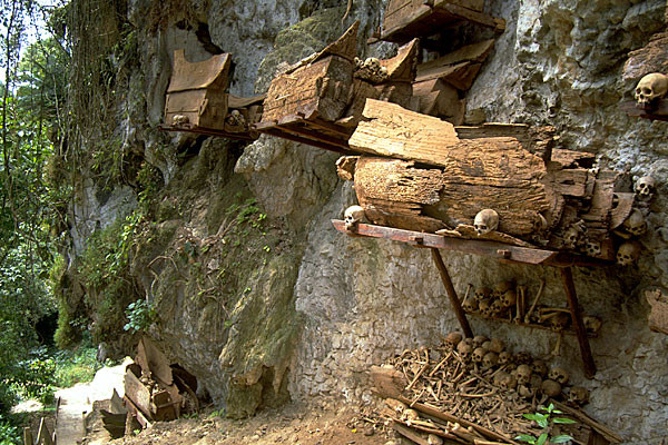 Picture 3 of Discover the 5 most frightening, creepy cemeteries in the world