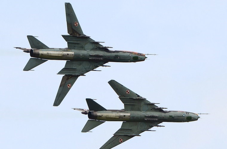 Picture 4 of Discover the features of Su-22 aircraft falling near Phu Quy island