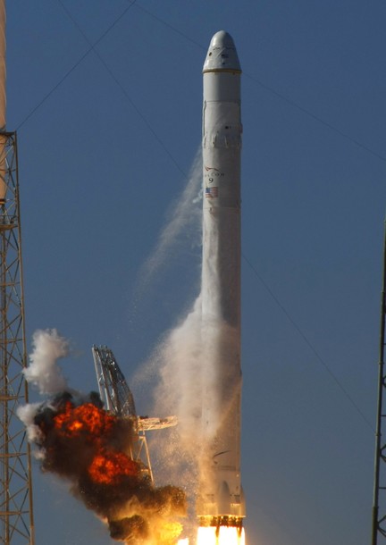 Picture 10 of Discover the first private spacecraft into space