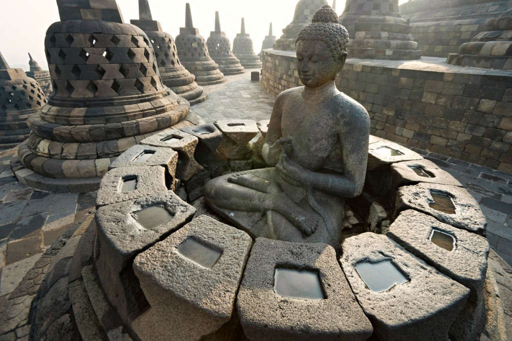 Picture 11 of Discover the greatest Buddhist wonder in the world