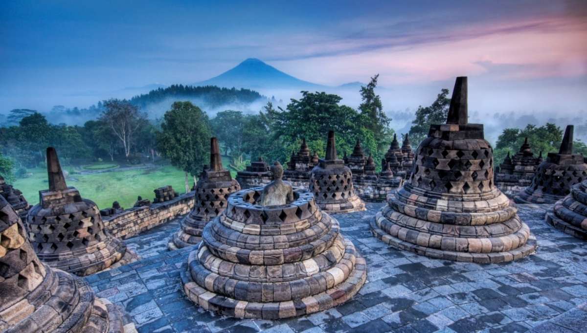 Picture 6 of Discover the greatest Buddhist wonder in the world