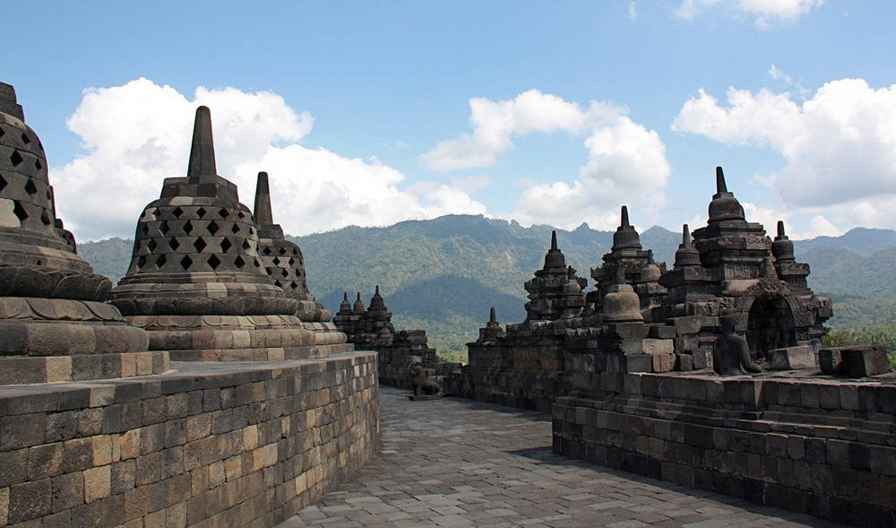 Picture 8 of Discover the greatest Buddhist wonder in the world