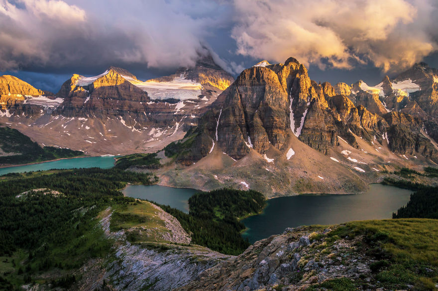 Picture 7 of Discover the majestic nature of a peaceful Canadian country