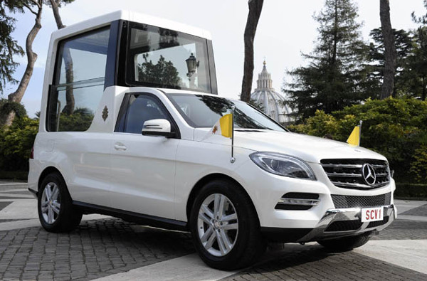 Picture 8 of Discover the pope's special cars