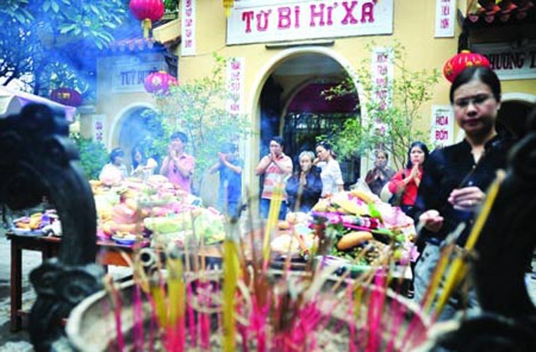 Picture 3 of Discover the traditional customs on July 7 full moon in the East