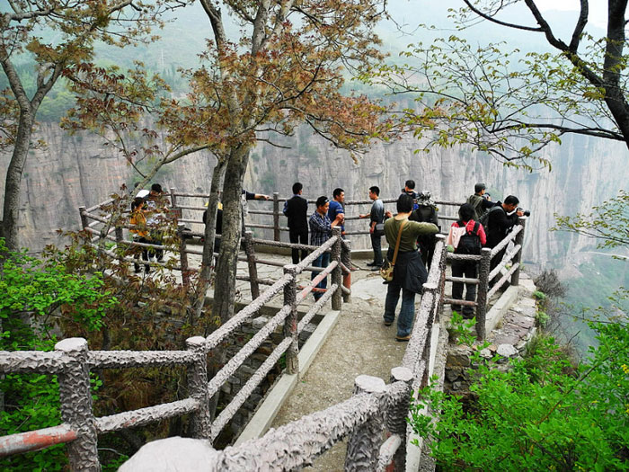 Picture 17 of Discover the world's