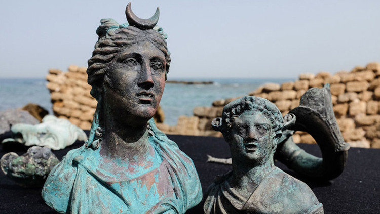 Picture 1 of Discover treasures in the Roman ship wrecked 1600 years ago