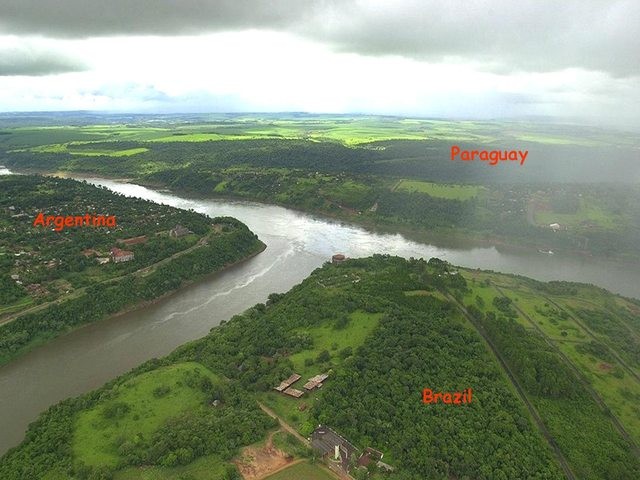 Picture 7 of Discover unique borders between countries
