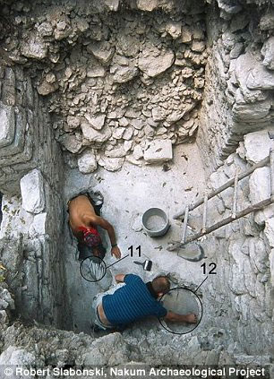 Picture 6 of Discovered 2000-year-old Queen Maya skeleton