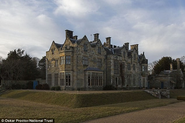 Picture 7 of Discovered 2,500-year-old treasure in a place no one expected in the old castle