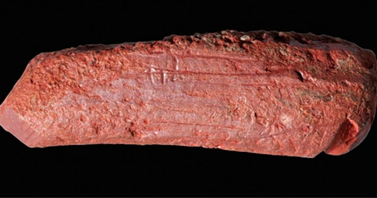 Picture 1 of Discovered a 10,000-year-old colored wax ingot in the UK
