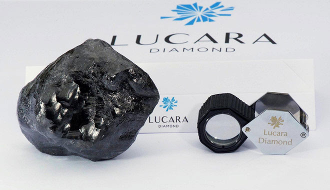 Picture 1 of Discovered a huge 1,758 carat rough diamond in Botswana