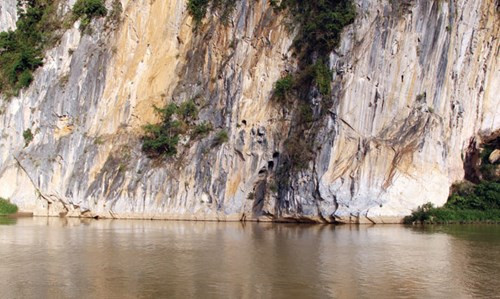 Picture 2 of Discovered the ancient mural on the cliff
