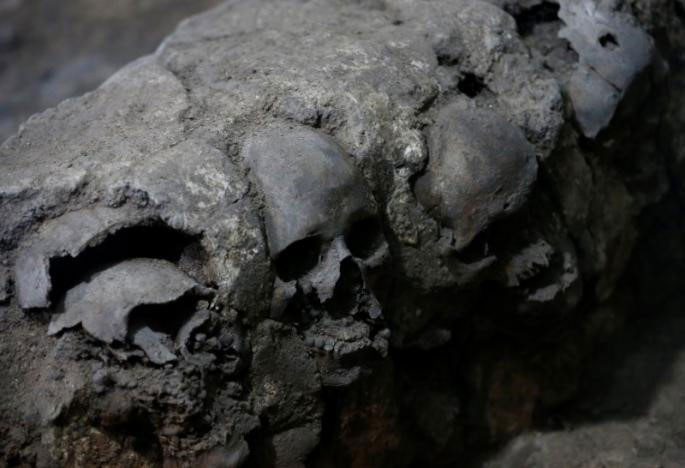 Picture 2 of Discovered the mysterious skull tower of the Aztecs
