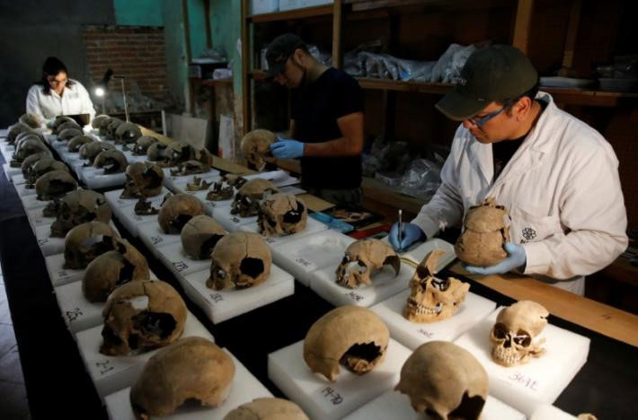 Picture 7 of Discovered the mysterious skull tower of the Aztecs