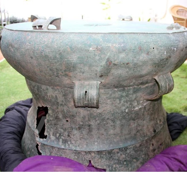 Picture 4 of Discovering 2,000-year-old Dong Son bronze drum in Timor Leste