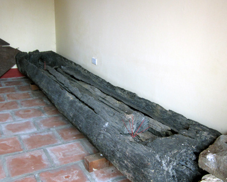 Picture 2 of Discovering ancient Vietnamese tombs dating back thousands of years