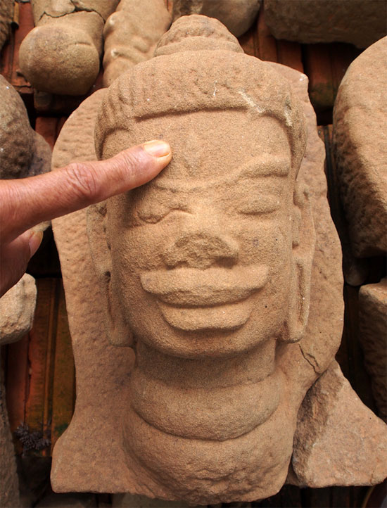 Picture 9 of Discovering Cham thousand-year-old relic in Da Nang