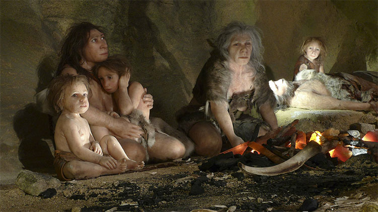 Picture 3 of Discovering the 'love path' where 5 species of humans mate in deformities