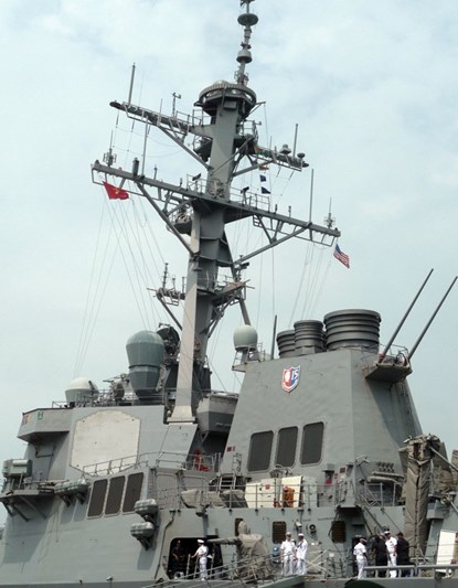 Picture 1 of Discovering the power of US destroyer USS Fitzgerald has docked in Da Nang port