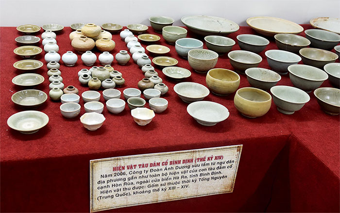 Picture 9 of Display of antiquities in 9 shipwrecks