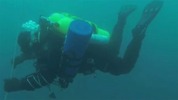 Picture 1 of Dive into the South Pole Sea 97m, the world record