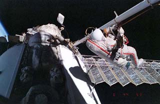 Picture 1 of Do not like to return to earth