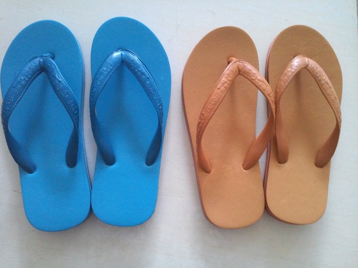 Picture 2 of Do not wear flip flops often