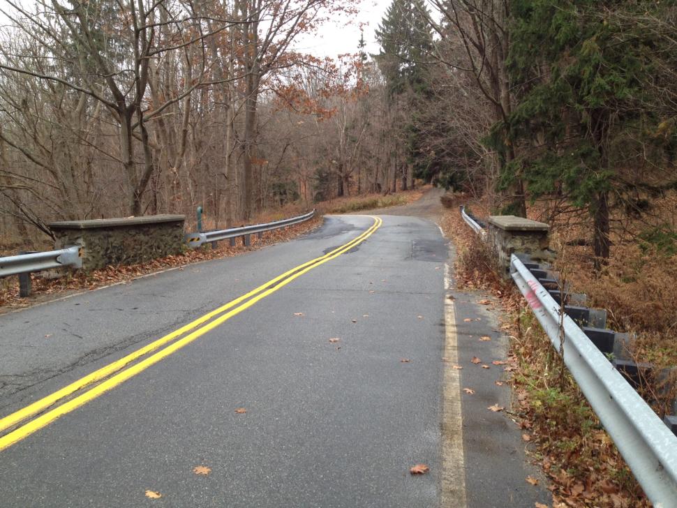 Picture 7 of Do you dare to cross these 10 supposedly haunted bridges?