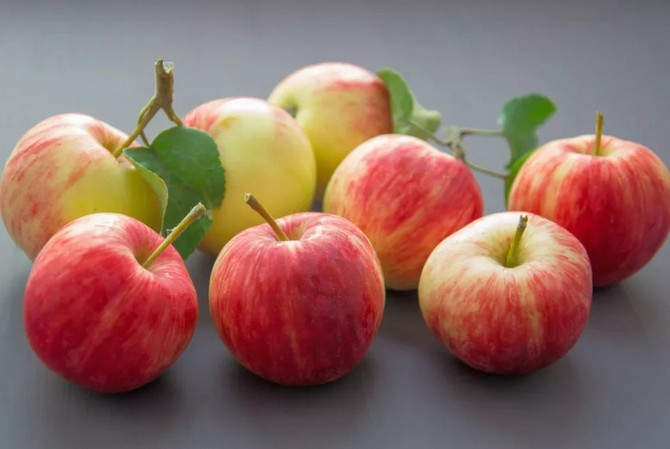 Picture 2 of Do you know how to wash pesticides outside the apple shell according to scientific standards?