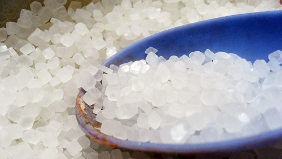 Picture 2 of Does the sugar used to make candies and apricot in Vietnam cause cancer?