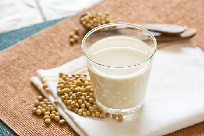 Picture 3 of Don't mistake soy milk for good with fresh milk